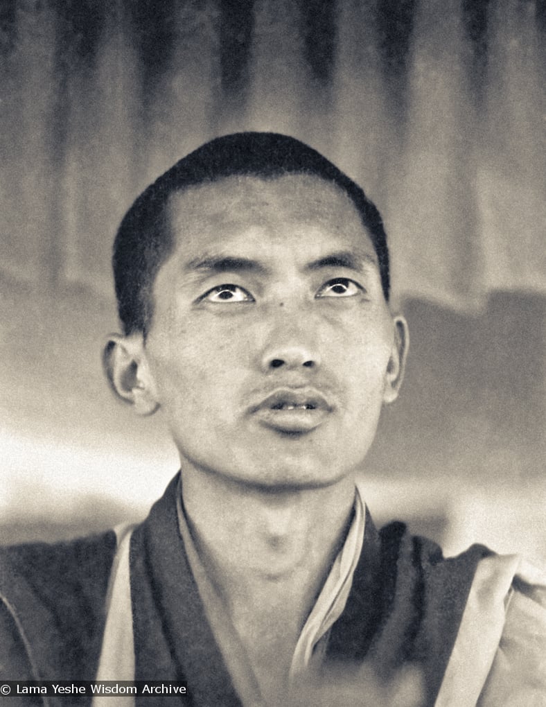 (07701_ng-2.psd) Lama Zopa Rinpoche teaching at the Sixth Meditation Course, Kopan Monastery, Nepal, 1974. Photo by Ursula Bernis.