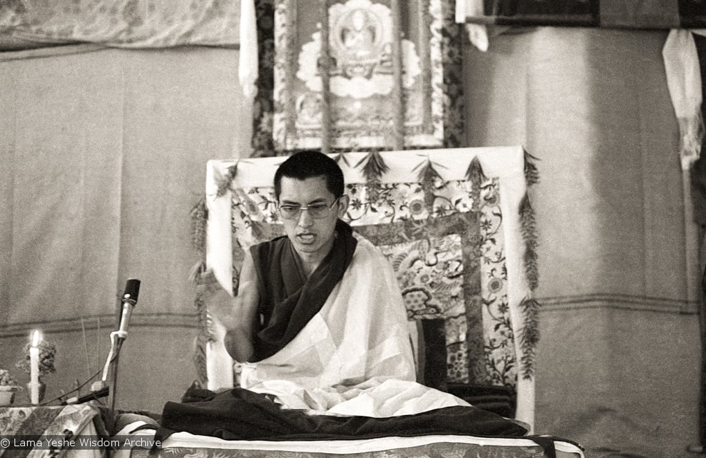 (07726_ng-2.psd) Lama Zopa Rinpoche teaching during the 9th Meditation Course, Kopan Monastery, Nepal, 1976.