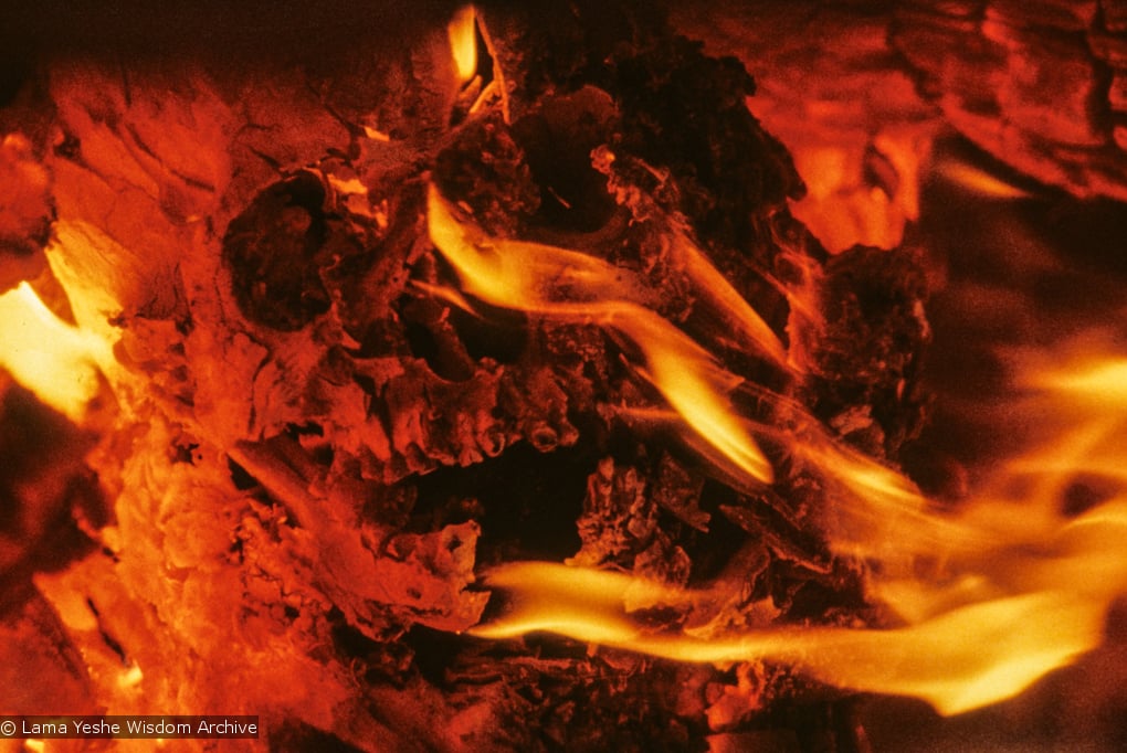 (10137_sl.JPG) Flaming skull of Lama Yeshe. Cremation of Lama Yeshe at Vajrapani Institute, California in March of 1984. Photo by Ricardo de Aratanha.