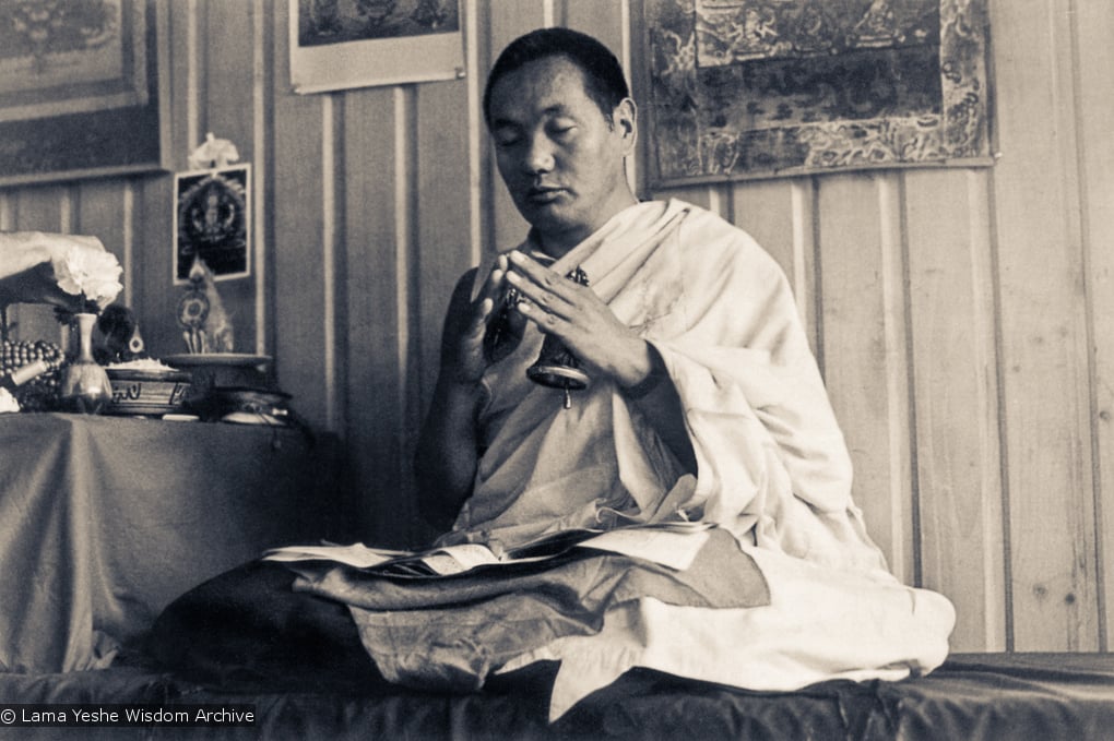 (15998_pr.psd) Lama Yeshe, New Zealand, 1975. This photo is from the two-week course the lamas gave at Waikanae near Wellington. Photo by Ecie Hursthouse.