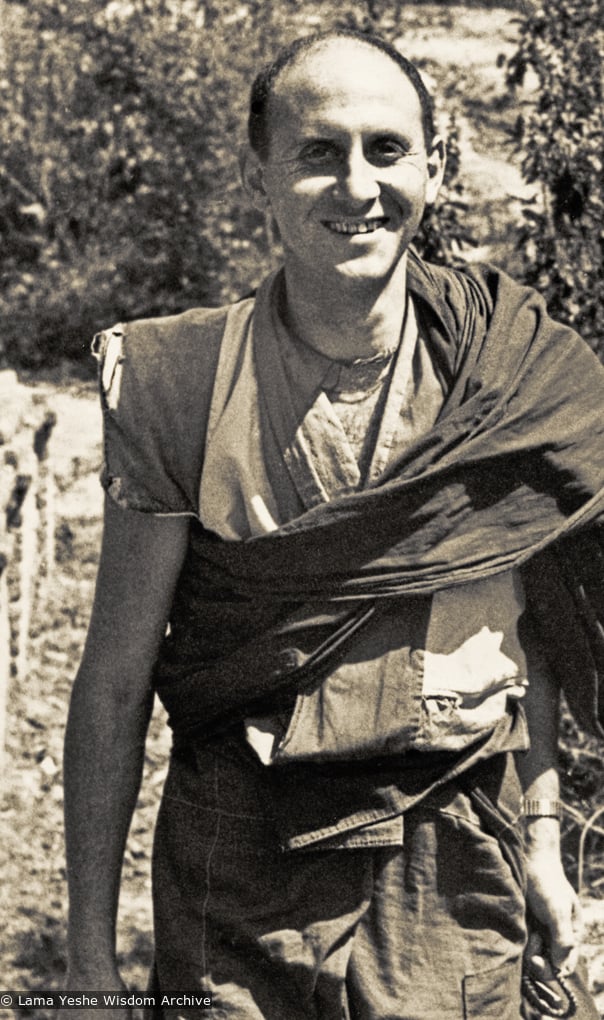 (16781_pr-3.psd) Nick Ribush, Kopan Monastery, Nepal, 1976.