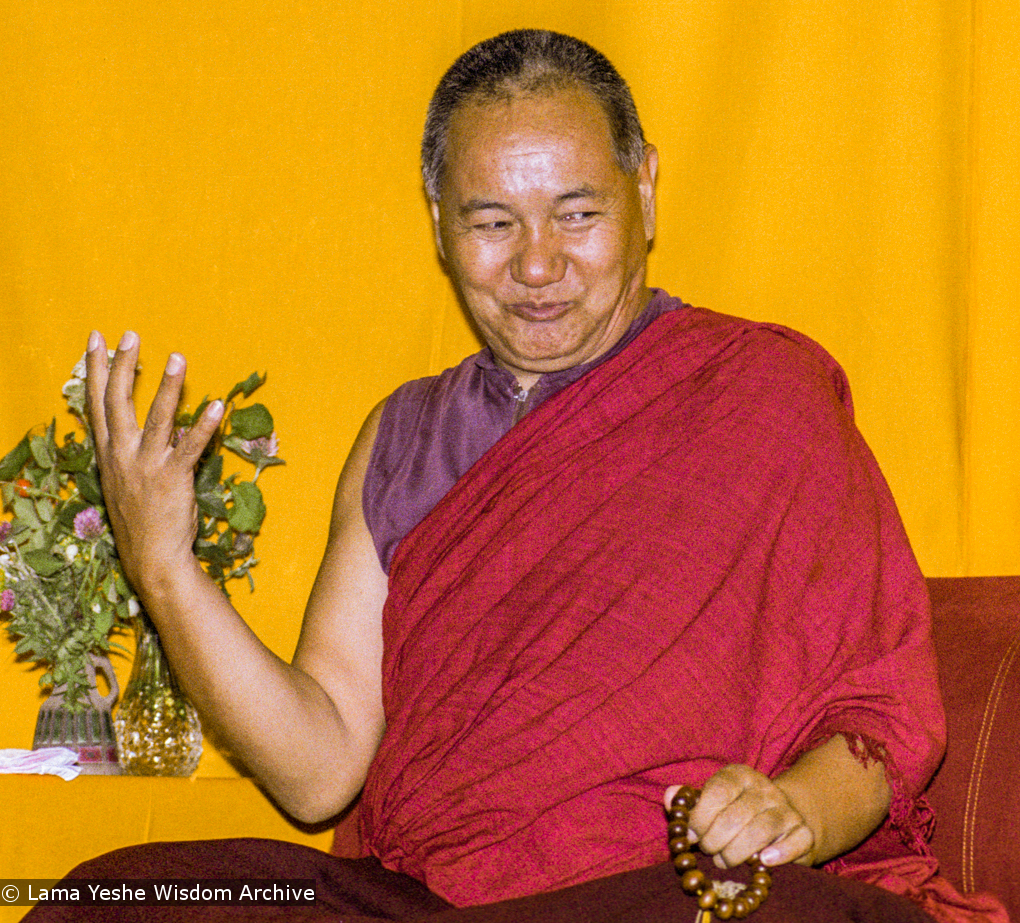 (17153_ng.TIF) Over one weekend at Barnens O on Vaddo in September of 1983, Lama Yeshe gave a meditation course which later was published in English called "Light of Dharma", translated into Swedish as "Lamas ljus". Photos by Holger Hjorth. You can read a transcript here: http://www.lamayeshe.com/index.php?sect=article&id=719