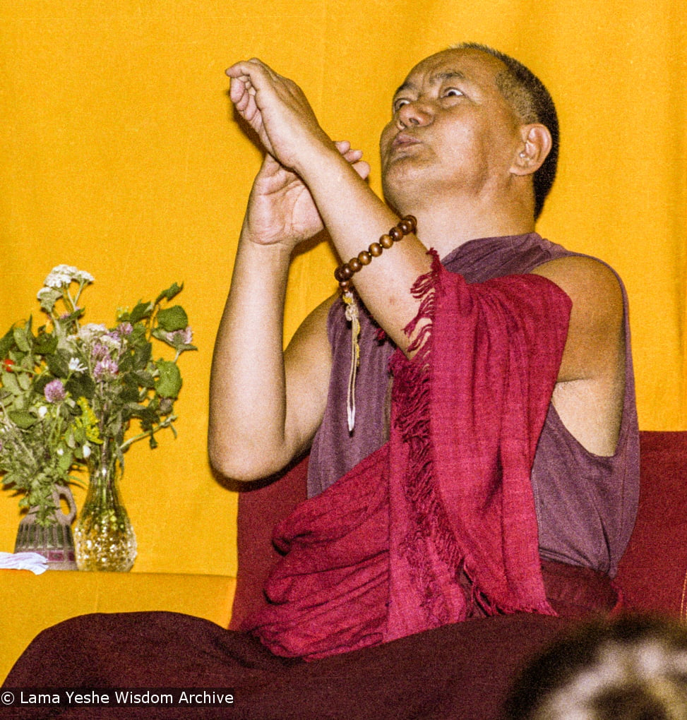 (17158_ng.TIF) Over one weekend at Barnens O on Vaddo in September of 1983, Lama Yeshe gave a meditation course which later was published in English called "Light of Dharma", translated into Swedish as "Lamas ljus". Photos by Holger Hjorth. You can read a transcript here: http://www.lamayeshe.com/index.php?sect=article&id=719