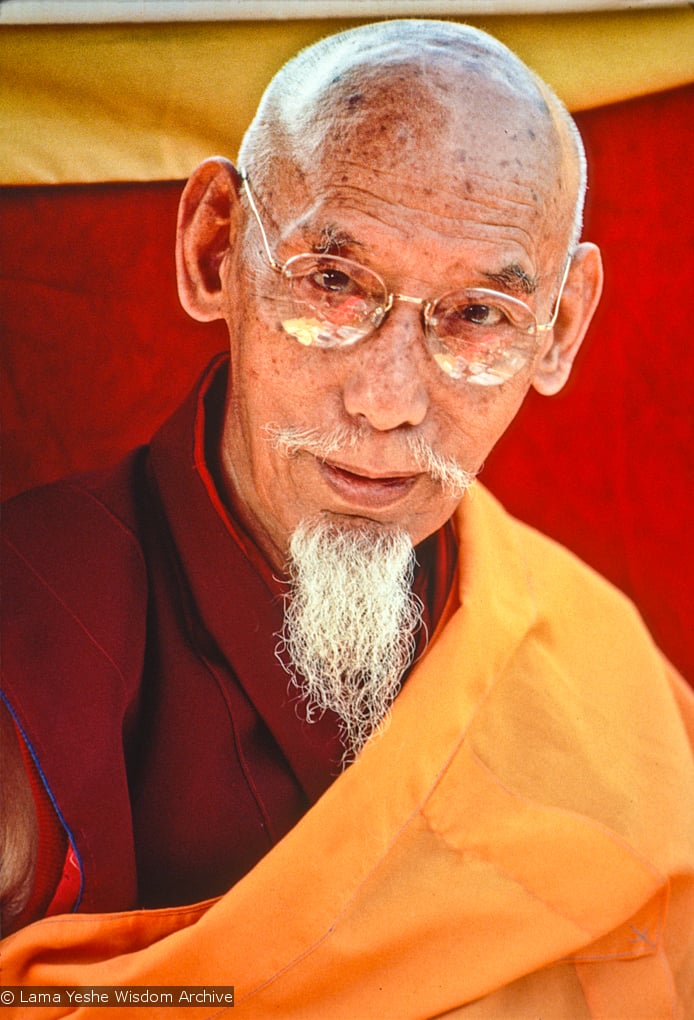 (17498_sl.jpg) Zong Rinpoche at the cremation of Lama Yeshe at Vajrapani Institute, California in March of 1984. Photo by Ricardo de Aratanha.