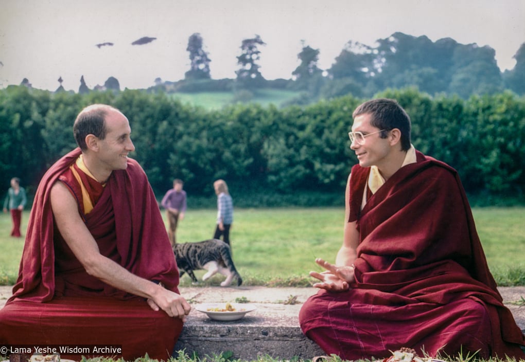 (34528_pr-3.psd) Nick Ribush and Chris Kolb (Ngawang Chotak) at Manjushri Institute, England, 1978. Marcel Bertels (donor)