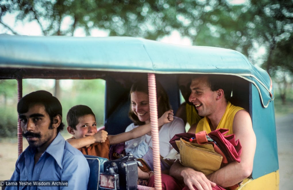 (39428_sl-3.jpg) Daja Meston (Thubten Wangchuk), Jacie Keeley, Peter Kedge and Nick Ribush in back, New Delhi, 1979.