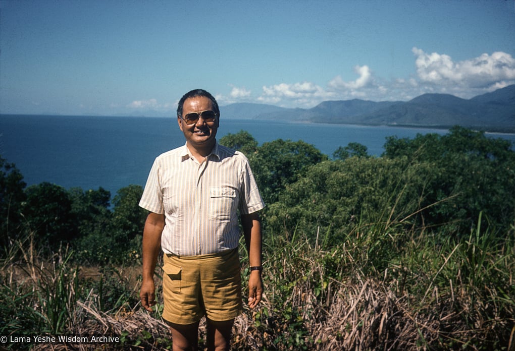 (39497_sl-3.psd) Lama Yeshe on holiday in Cairns, Queensland, Australia, 1981.