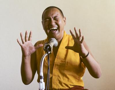 Lama Yeshe teaching, Zurich, Switzerland, 1978. Photo: Ueli Minder.