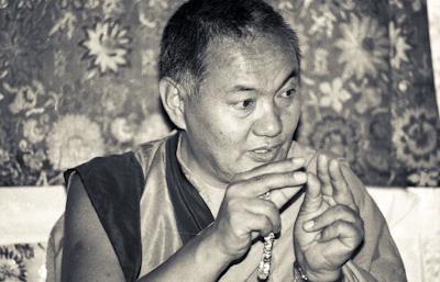 Click to view in our Image Gallery Lama Yeshe teaching at Tushita Retreat Centre, Dharamsala, India, 1983.