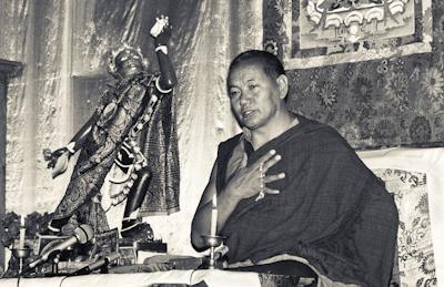 Click to view in our Image Gallery Lama Yeshe teaching at Tushita Retreat Centre, Dharamsala, India, 1983. Photo: Ueli Minder.