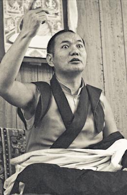 Lama Yeshe teaching at Lake Arrowhead, California, 1975. Photo: Carol Royce-Wilder. 