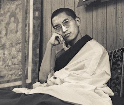 Lama Zopa Rinpoche teaching at Lake Arrowhead, California, 1975. Photo: Carol Royce-Wilder.