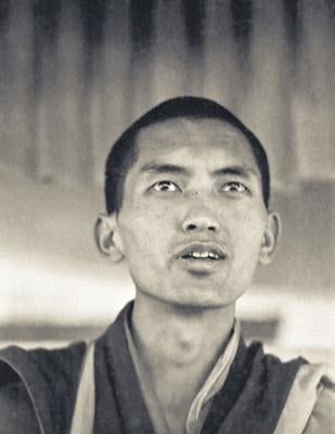 Lama Zopa Rinpoche teaching at the Sixth Meditation Course, Kopan Monastery, Nepal, 1974. Photo by Ursula Bernis.