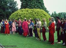 (12763_sl-3.tif) Lama Yeshe arriving at Manjushri Institute, England, 1982. Jon Landaw (photographer)