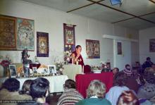 (16700_ng.tif) Lama Yeshe teaching at Olinda, Australia. On 29 July 1976 Lama Yeshe gave a public lecture in Melbourne. That same evening a weekend course for eighty commenced at Olinda in the Dandenong Ranges outside the city.