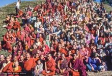 (34651_sl-3.jpg) Group photo at the 11th Kopan Meditation Course, Kopan Monastery,  Nepal, 1978.