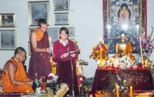 (39453_pr-3.psd) Adrian Feldmann (Thubten Gyatso) and Liz Menzel with Lama Yeshe, Realities Gallery, Australia, 1979.