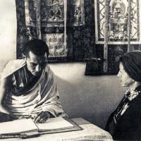 (01213_ud-3.psd) Lama Zopa Rinpoche and Bea Ribush during the Fourth Meditation Course, Kopan Monastery, Nepal, 1973. Bea Ribush is a devoted student of the lamas who became instrumental in establishing Dharma centers in Australia.