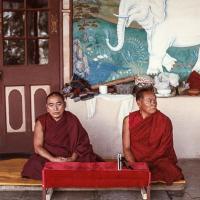 (05248_pr-3.JPG) Lama Yeshe with Geshe Wangdu, Tushita Retreat Centre, Dharamsala, India, 1982.