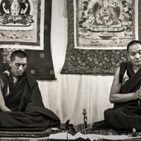 (06260_ng3.jpg) Lama Yeshe and Lama Zopa Rinpoche. From the course given at Royal Holloway College during the lamas first trip to England, 1975. Photo by Dennis Heslop.