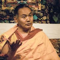 Lama Yeshe teaching at Vajrapani Institute, California, 1983. Photo by Carol Royce-Wilder.