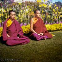 (07649_pr-3.psd) Lama Zopa Rinpoche and Lama Yeshe meditating in Delhi, India, 1975. Photo by Nick Ribush.