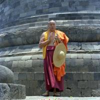 (08155_ng.JPG) Lama Yeshe at Borobodur, Java, 1979.