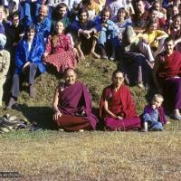 (09466_sl-2.psd) Lama Yeshe and Lama Zopa Rinpoche in a group photo from the 8th Meditation Course at Kopan Monastery, Nepal, 1975. In the center is Lama Yeshe and Lama Zopa Rinpoche, with Thor Kolb next to him, then Marcel Bertels seated above. To the left of Marcel in the yellow is Wendy Finster.