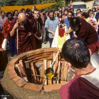Click to view in our Image Gallery (10029_sl-3.JPG) Preparing cremation stupa, Vajrapani Institute, California, 1984. Ricardo de Aratanha (photographer)