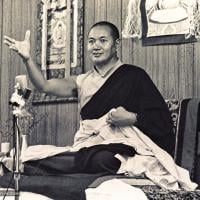 Lama Yeshe teaching at Lake Arrowhead, California, 1975. Photo by Carol Royce-Wilder.