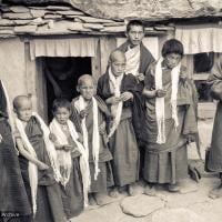 (15150_ng.psd) Lama Zopa Rinpoche posing with the first five novice monks admitted to the Mount Everest Center for Buddhist Studies (MEC), the school founded at Lawudo Retreat Centre, Nepal, 1972.