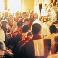 (15193_pr.psd) Lama Zopa Rinpoche teaching, Fourth Meditation Course, Kopan Monastery, Nepal, 1973. Photo by Lynda Millspaugh.