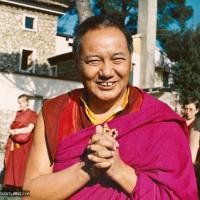 (15250_ng.psd) Lama Yeshe addressing western monks and nuns at Istituto Lama Tsongkhapa, Italy, 1983. Photos donated by Merry Colony.