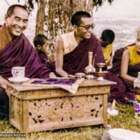 (32703_pr-3.psd) Geshe Sopa, Lama Zopa Rinpoche, Yangsi Rinpoche, Kopan Monastery, 1977.