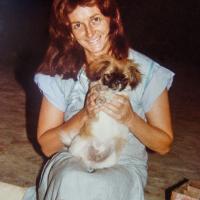 (33701_ud-3.psd) Trisha Donnelly with Babuji at Tushita Mahayana Meditation Center, Delhi, India in 1981.