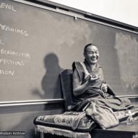 (39380_ng-3.psd) Lama Yeshe teaching at  UCSC (University of Calif. at Santa Cruz), 1978. Jon Landaw (photographer)