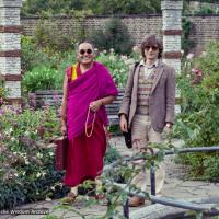 (39404_sl-3.JPG) Lama Yeshe and Geoff Jukes, Kew Gardens, London, 1982.