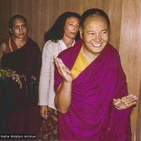 (39438_ud-3.psd) Jena Bruer with Lama Zopa Rinpoche and Lama Yeshe, Germany, 1979. Jena Bruer (donor)