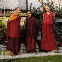 (39505_sl-3.jpg) Piero Cerri with the Lama Yeshe and Lama Zopa Rinpoche, Jagerndorf, Germany, 1981.