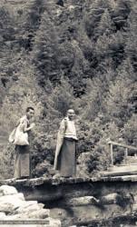 (07631_pr-2.psd) Lama Yeshe and Lama Zopa Rinpoche on the road to Lawudo Retreat Centre, Nepal, 1973. Lama Zopa Rinpoche is on the left in the photo.