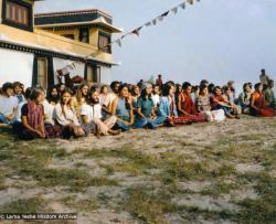 (13297_pr-2.psd) Group photos from the Fourth Meditation Course, Kopan Monastery, Nepal, 1973. Photo by Christine Lopez.