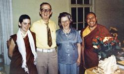 (16656_pr-3.psd) Connie's parents with Connie Miller and Lama Yeshe, California, 1978. Connie Miller (donor)