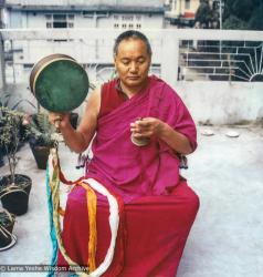 (39541_pr-3.tif) Lama Yeshe practicing chod on the roof of Tara Hotel, Darjeeling, India, 1982.