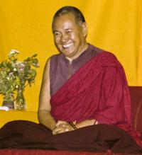 Lama Yeshe teaching in Vaddo, Sweden, 1983. Photo: Holger Hjorth.