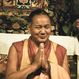 Lama Yeshe teaching at Vajrapani Institute, California, 1983. Photo: Carol Royce-Wilder.